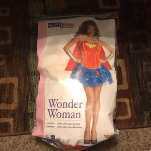 Halloween costume Wonder Woman